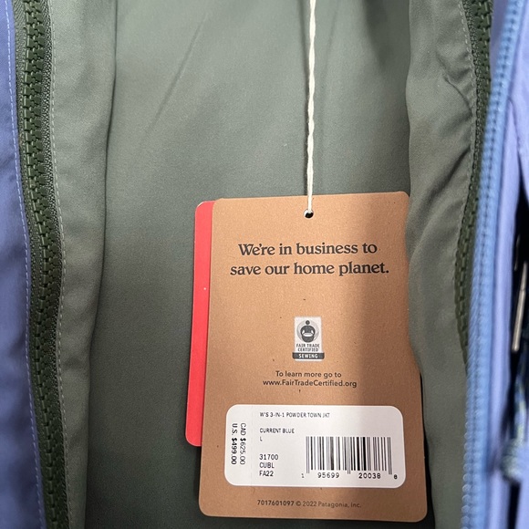 NWT Women’s L Patagonia Jacket - Picture 2 of 3